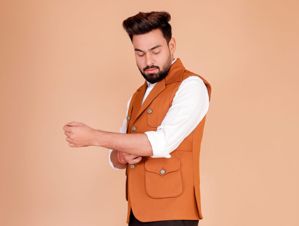 Functional & Fashionable: Designer Multi-Pocket Jacket - Image 6