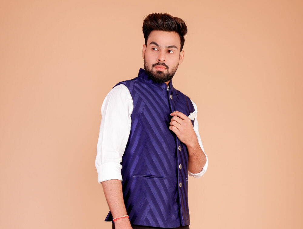 Effortless Chic: Men's Layering Half Jacket - Image 6