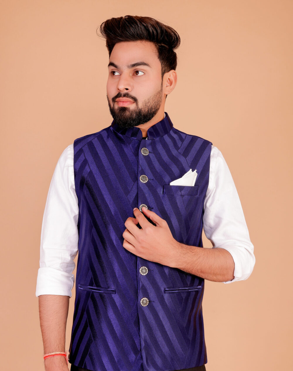 Effortless Chic: Men's Layering Half Jacket